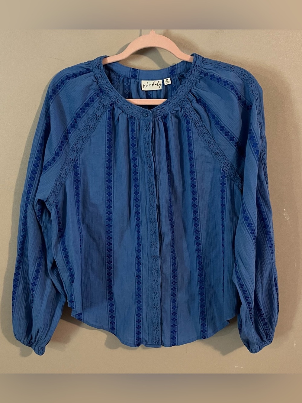 $6💙Bundled Wonderly Shirt